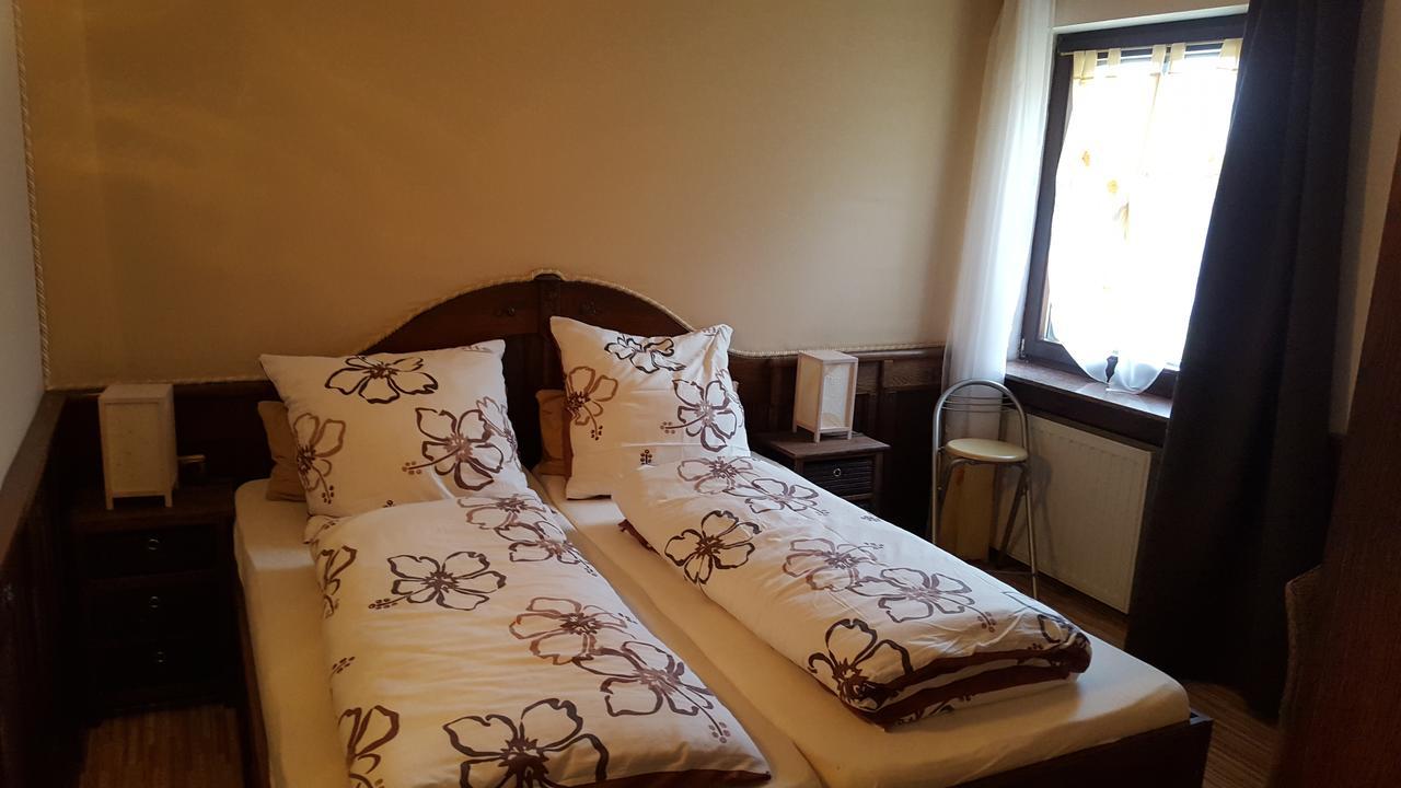 Landhotel Zum Doppeldecker Kirchen  Ngoại thất bức ảnh